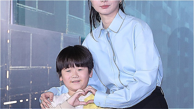 [E포토] 권은성-김다미, '대홍수'의 엄마와 아들