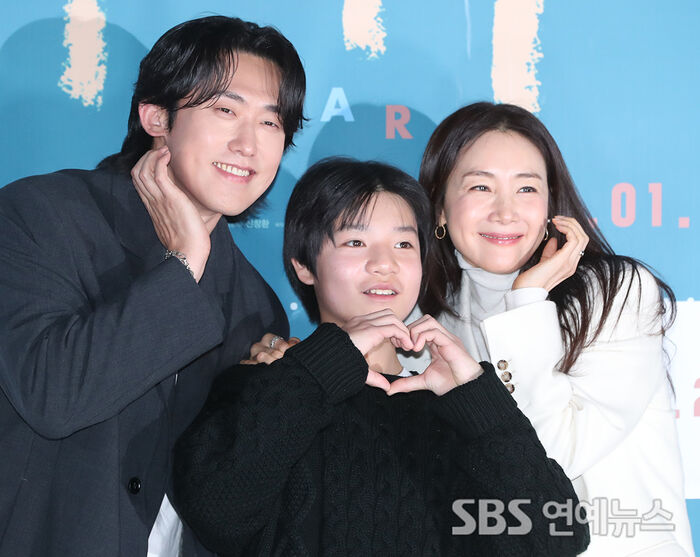 'Sugar' Cast Lights Up Seoul Press Conference
