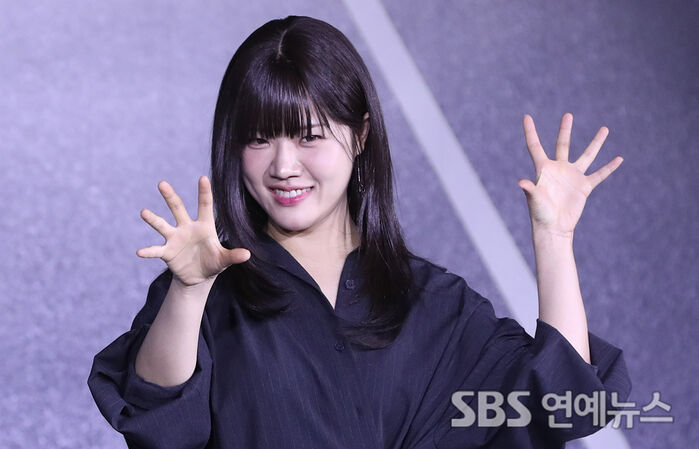 Kim Hyang Gi Serves Telekinetic Vibes at Netflix's Cashero Photo Call