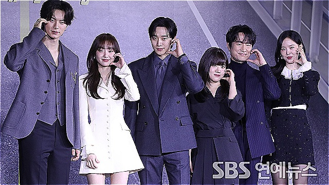 [E포토] 생활밀착형 코믹 히어로물 '캐셔로'의 주역들