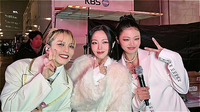 소향, '골든' 라이브 논란에 직접 사과... "고음뽕 취했다" 악플에도 의연