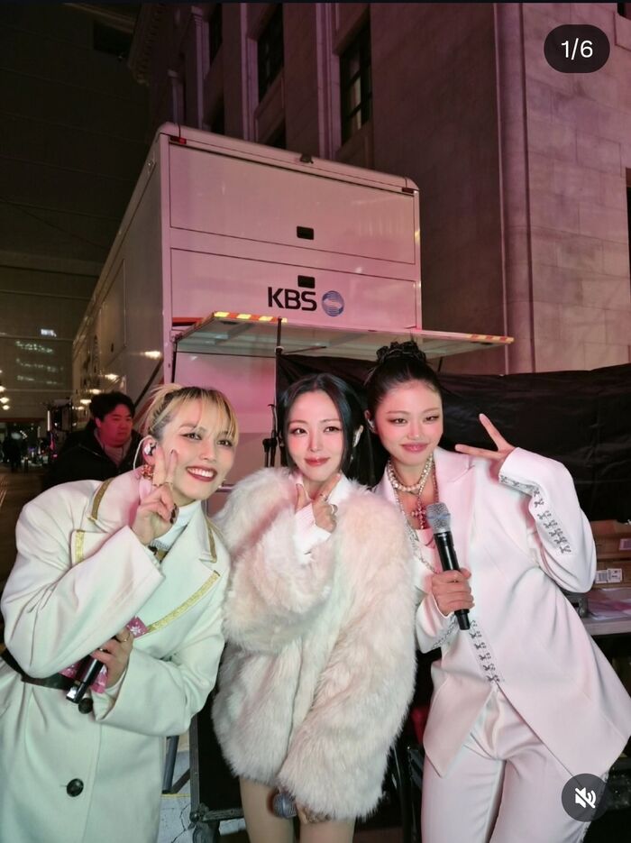 Sohyang Apologizes for 'Golden' Live Slip, Stays Poised Amid 'High-Note' Jabs