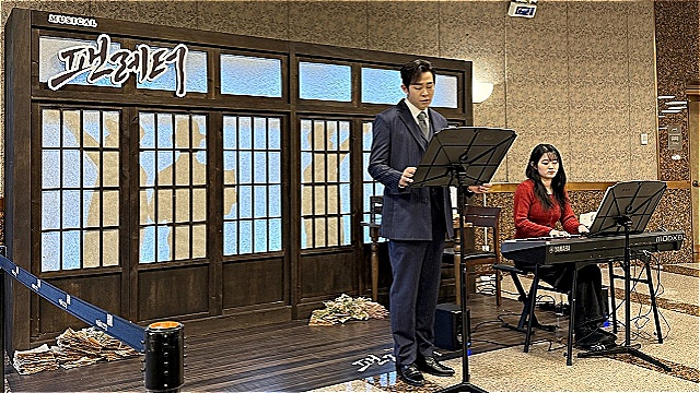 뮤지컬 '팬레터', 공연 전 라이브 연주회 연다...10주년 관객들 위한 선물