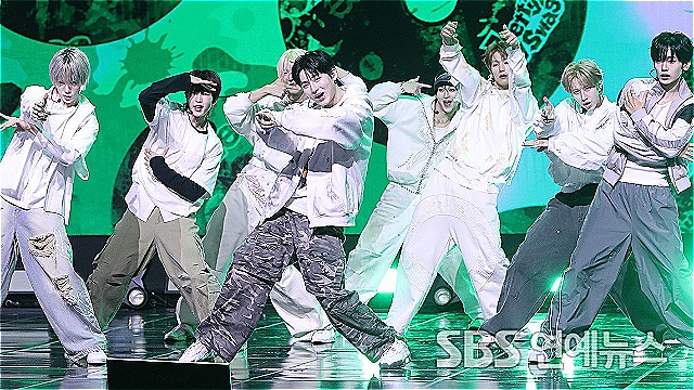 [E포토] 아이덴티티, '스웨그 넘치는 프레티 보이즈'