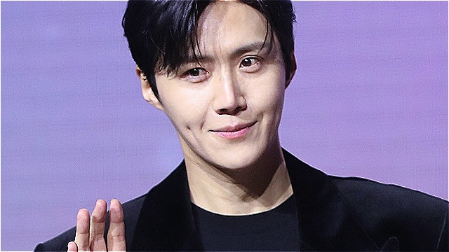 [E포토] 김선호, '인간 두쫀쿠에 로맨스 추가'