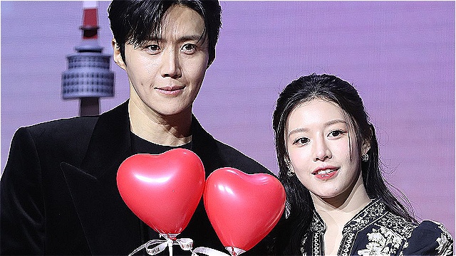 [E포토] 김선호-고윤정, '통역이 필요 없는 커플'