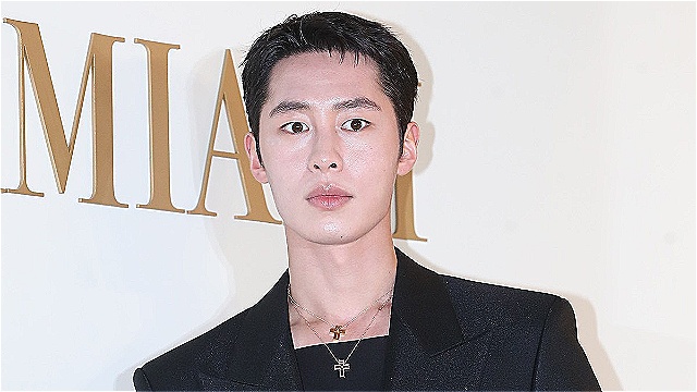 배우 이재욱, 오는 18일 육군 현역 입대