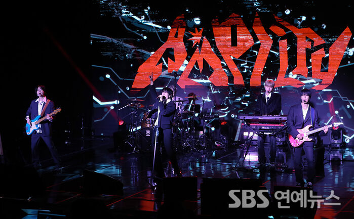 Catch The Young Unleash 'Amplify' at 'Evolve' Album Showcase