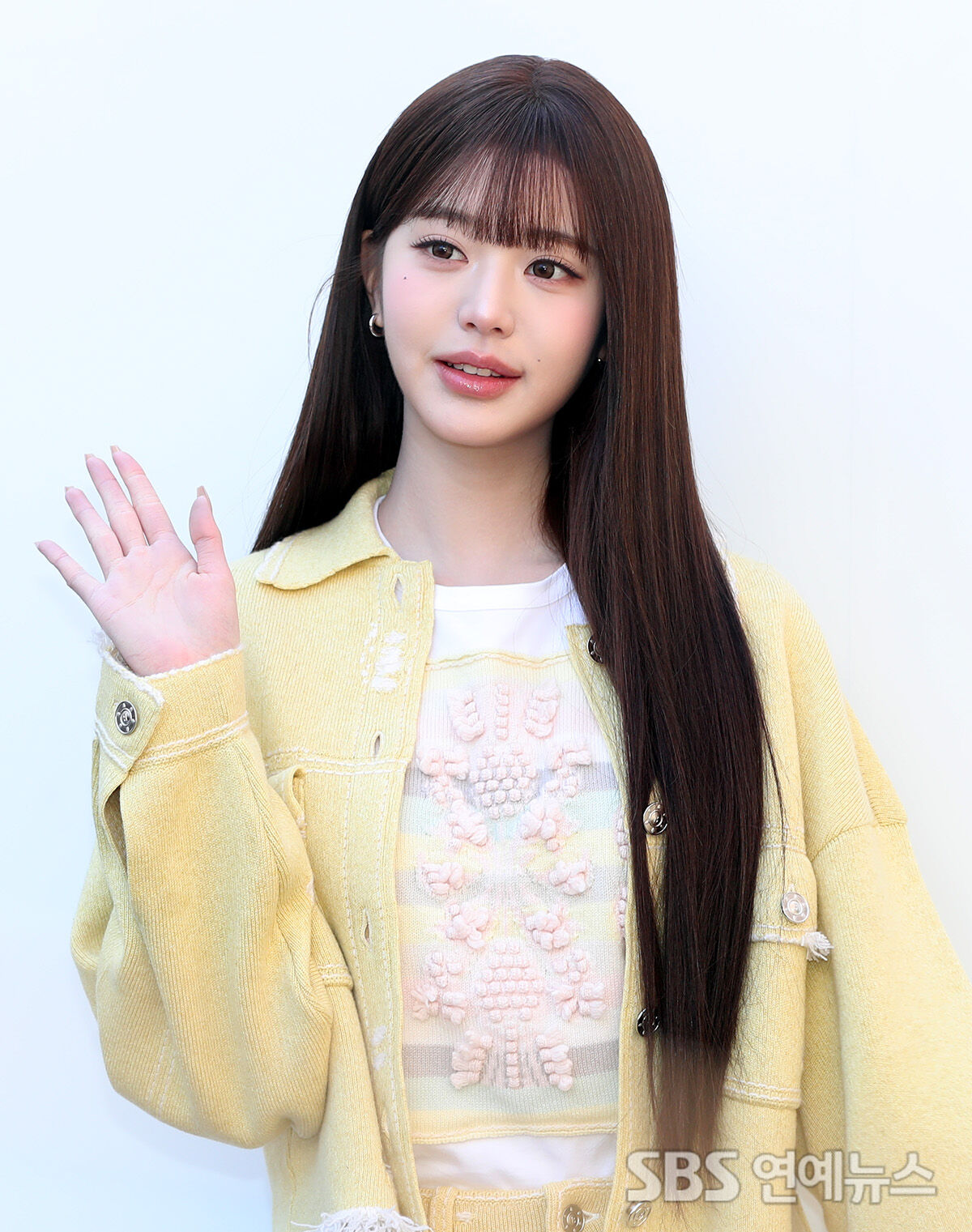 아이브 장원영, 세브란스에 2억 기부…소아청소년 환자 치료 지원