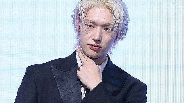 [E포토] 에이티즈 민기, '테스토스테론 넘치는 눈빛'