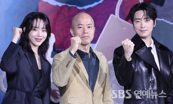 "I Trusted Shin Hye-sun" & "Lee Jun-hyuk's Needle-Sharp Questions Cut Mistakes" 'The Art of Sarah' Director Shares His Faith