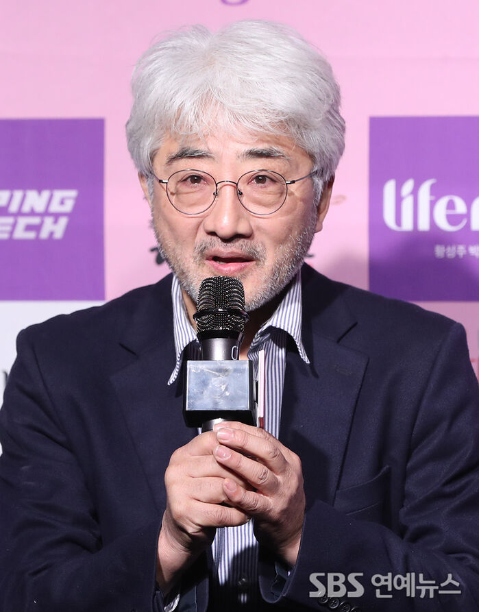 'Educating Rita!' Yoo Tae-ho: "See You on the Theater Stage"