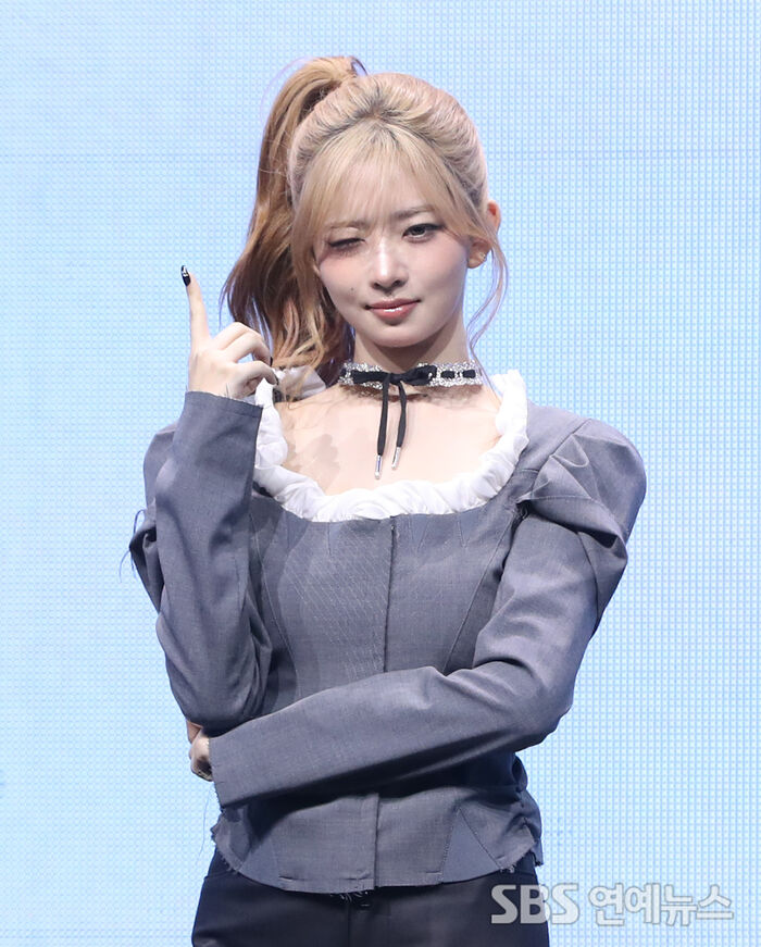 IVE’s REI Goes From Girl-Next-Door to Hot-Girl Glam at ‘REVIVE+’ Media Showcase