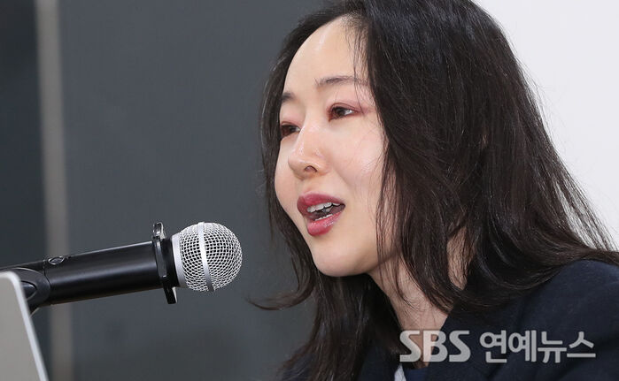 Min Hee-jin Declares She Will Give Up 25.6 Billion Won