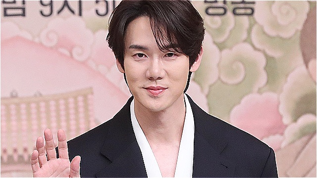 '신이랑' 유연석 "걸그룹 댄스 두 달 연습&hellip;아이브 '너무 좋다' 칭찬"