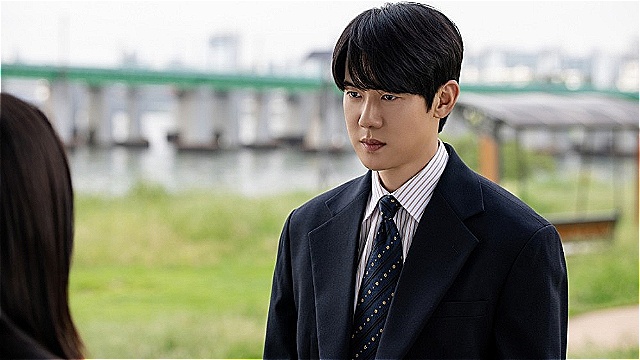 '신들린 변호사' 유연석의 파격 변신&hellip;오늘 첫방 '신이랑 법률사무소', 관전포인트 셋