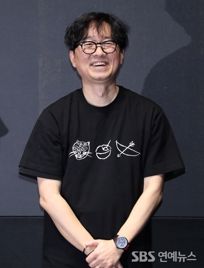 ‘The Man Who Lives With the King’ Stage Greeting