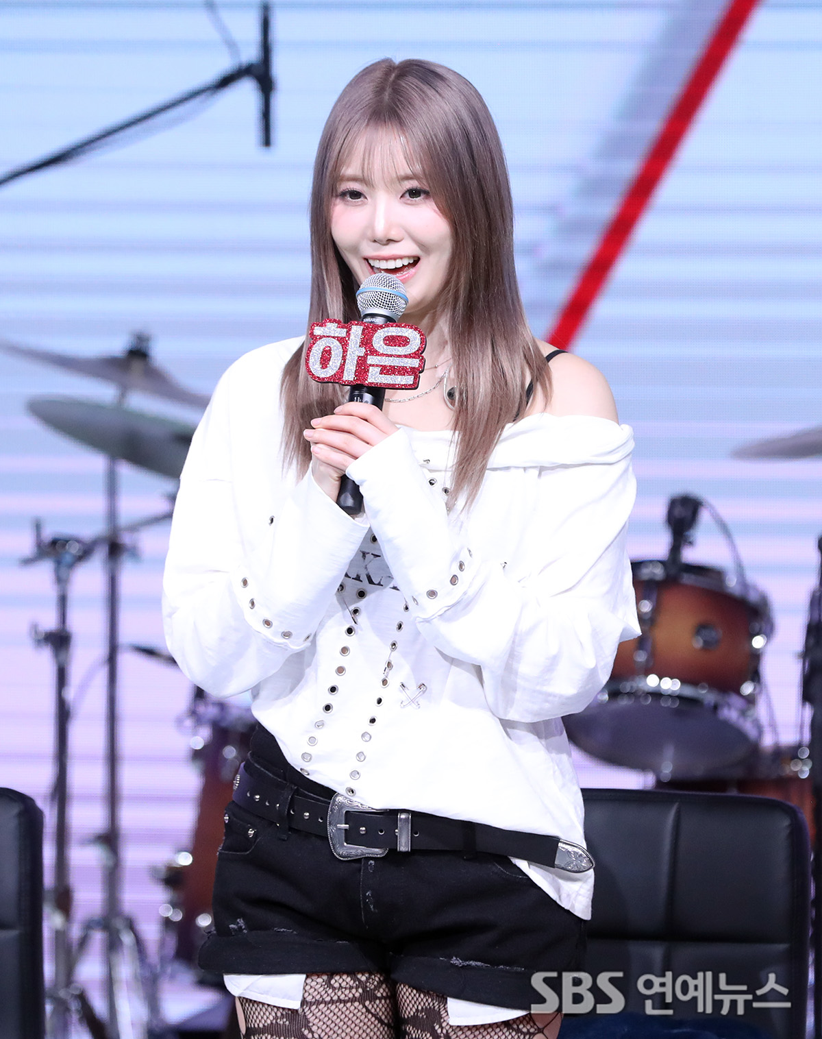 [E포토] 레이턴시 하은, '건반으로 돌아왔어요'