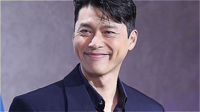 [E포토] 현빈, '그대의 미소에 치어스'