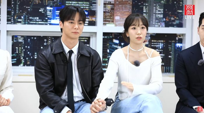 'I Am Solo Season 30' Young-soo ♥ Ok-soon Go Public Hand in Hand: "His Private Life Was So Clean, I Trusted Him More"