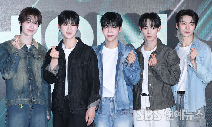 ZENITH Bring Fresh, Runway-Ready Style to Fashion Code 2026 F/W Photo Wall