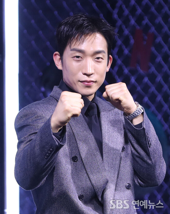 Lee Sang Yi Teases Punch-Packed Action at Netflix Bloodhounds Season 2 Presser