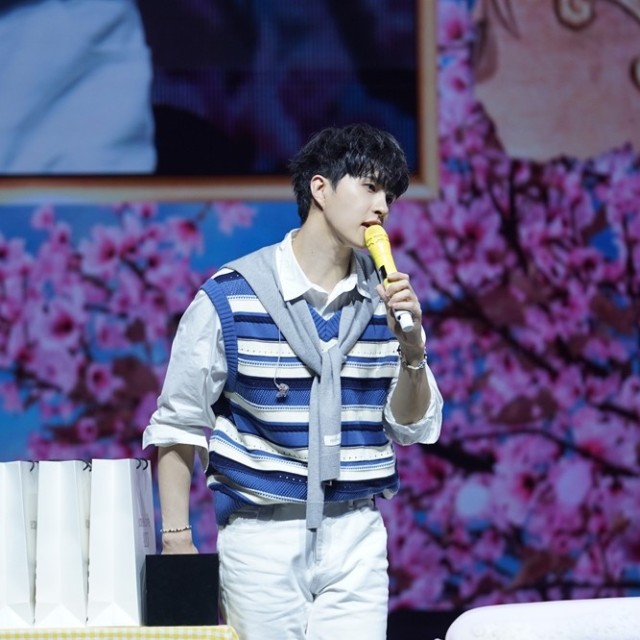 VIXX FAN CONCERT入場特典　トレカ　KENセット 30001054608_1v1.jpg