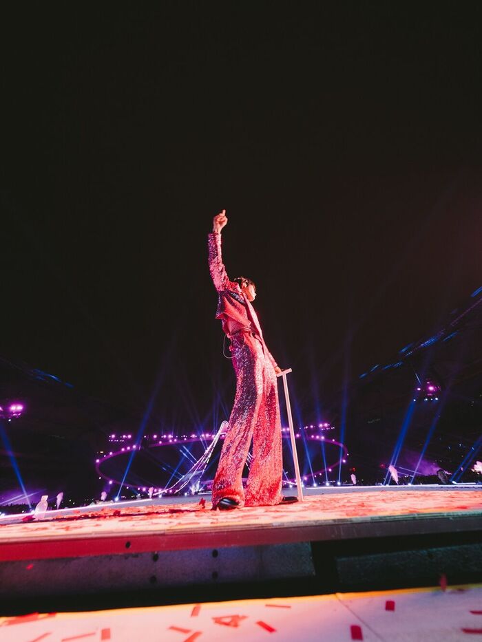Park Hyo-shin Reunites with 90,000 Fans After 7 Years, Shines Despite Sound and Cold Snags