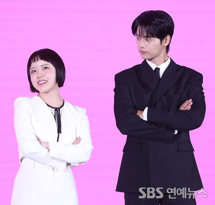 Kim Hyang-gi, Cha Hak-yeon