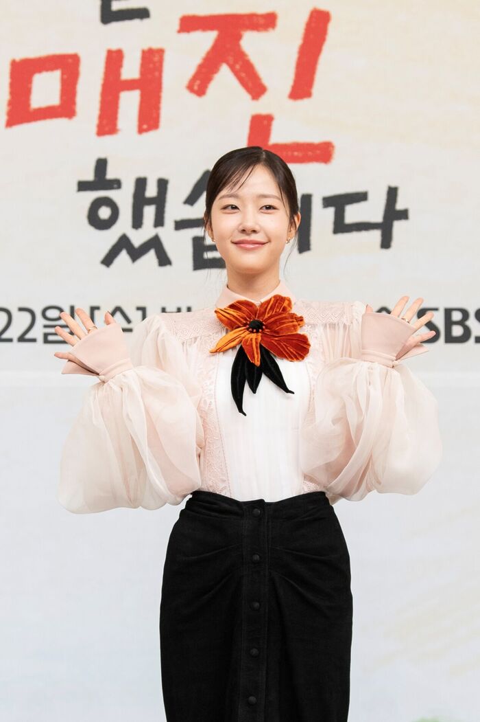 Chae Won-bin Tackles First Rom-Com Lead: "Pressure? I Don't Even Have Time to Think About It"