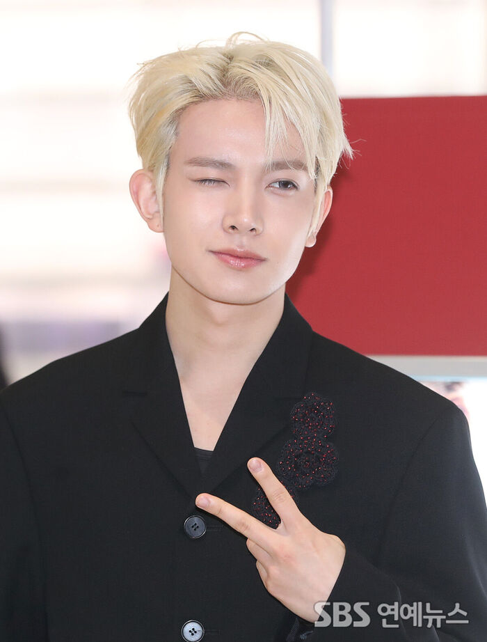 EVAN Shows Off a More Fatal Wink as a Soloist