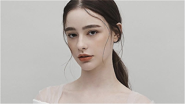 [단독] '세계 2위 미녀' 다샤 타란, 전속계약 효력정지 인용..."7년 간 정산서 못 받아"