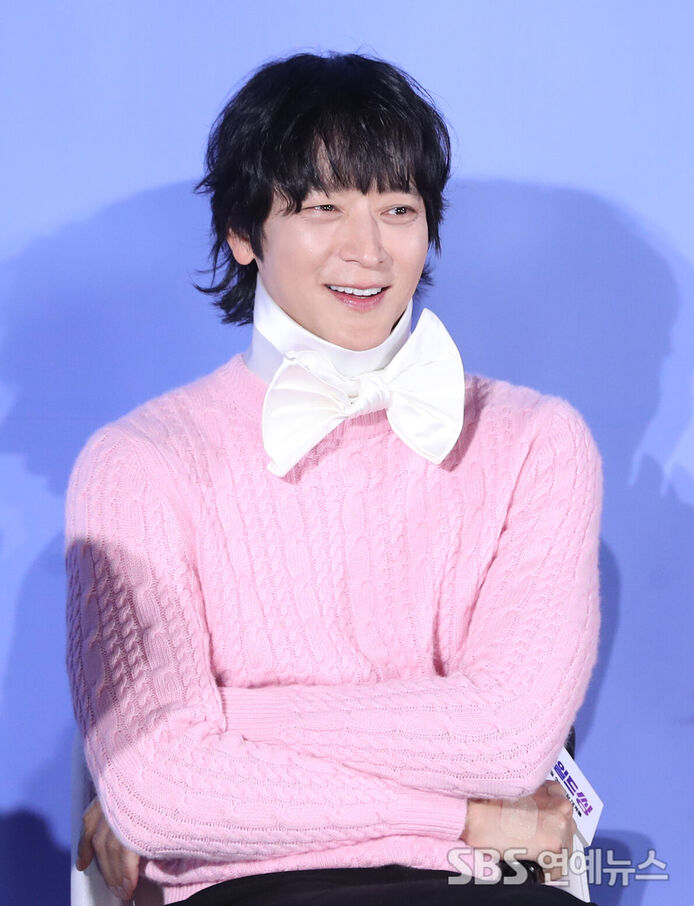Gang Dongwon Channels Idol Vibes with a Ribbon-Accented Look