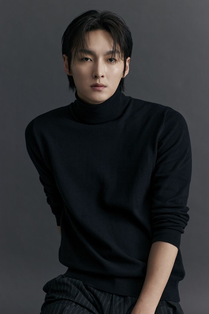 SF9 ZU HO to Enlist in the Military on May 11: "I Will Return More Mature"