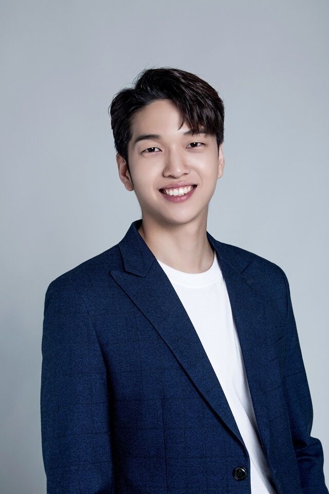 유재필