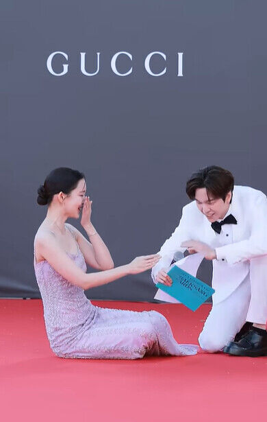 유재필