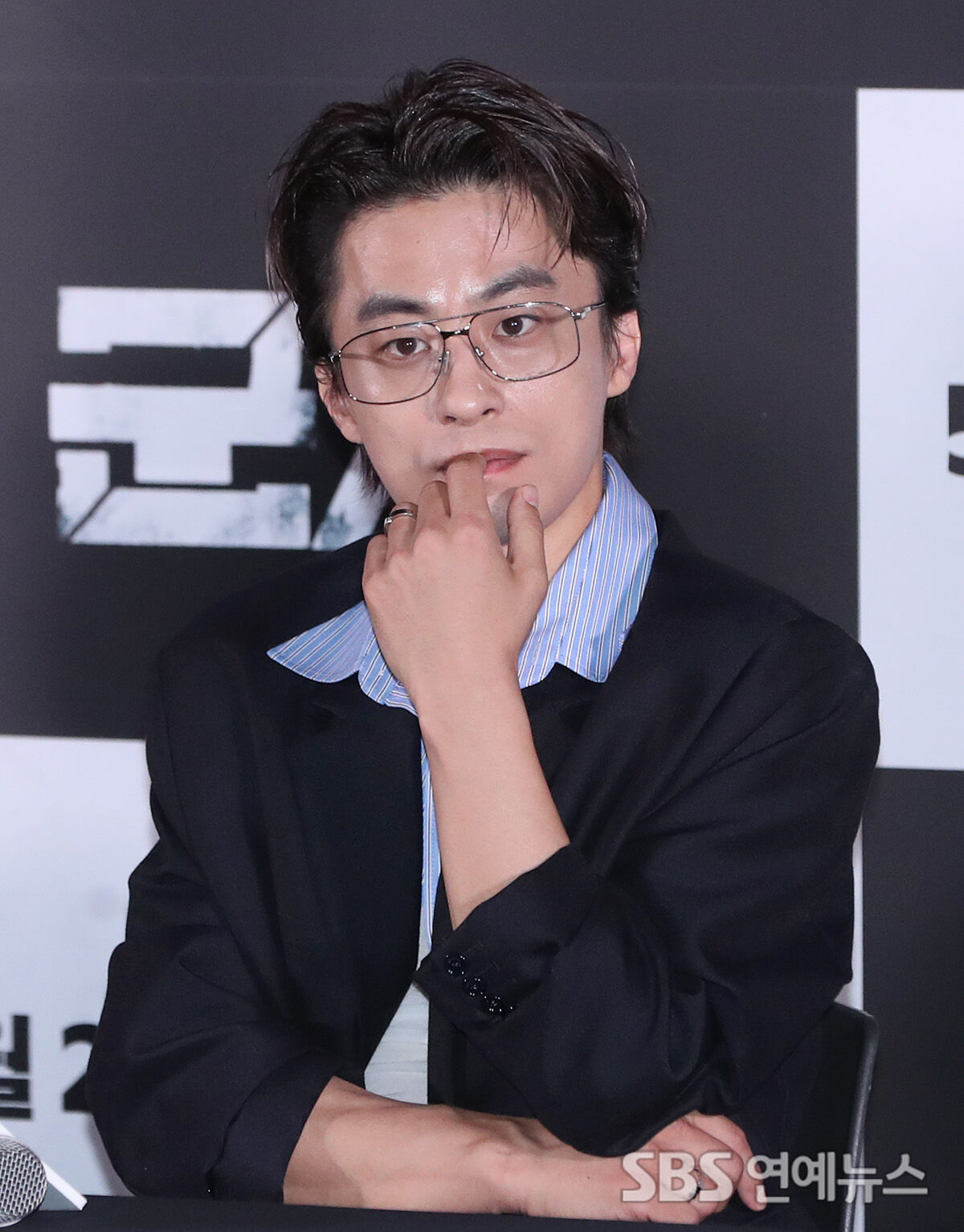 구교환