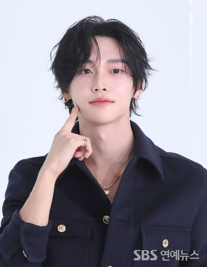 RIIZE's WONBIN Radiates Warm Vibes