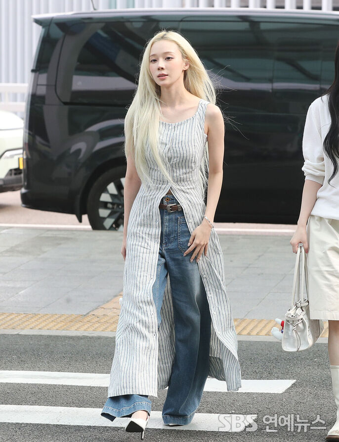 aespa's WINTER: A Blonde Goddess Heading to the World Cup