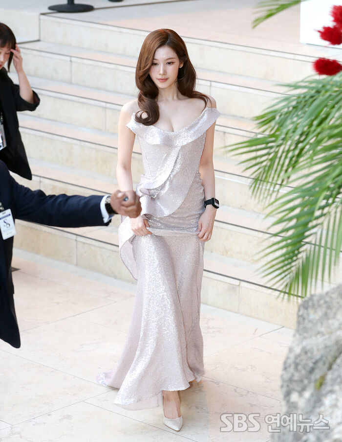 TWICE SANA Radiates Elegance in a Stunning Dress