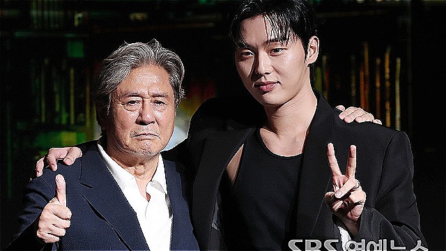 Choi Minsik and Choi Hyun-wook: 'We're Arm-in-Arm Buddies'
