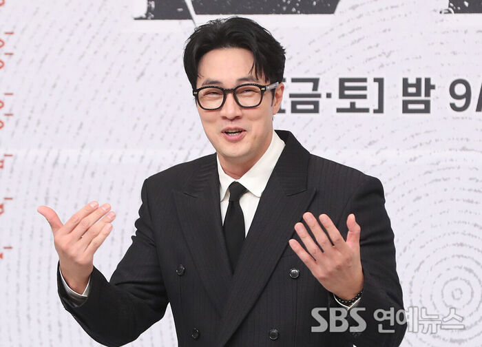 So Jisub Channels His Inner 'Agent Kim Reactivated' and Dares You to Bring It On