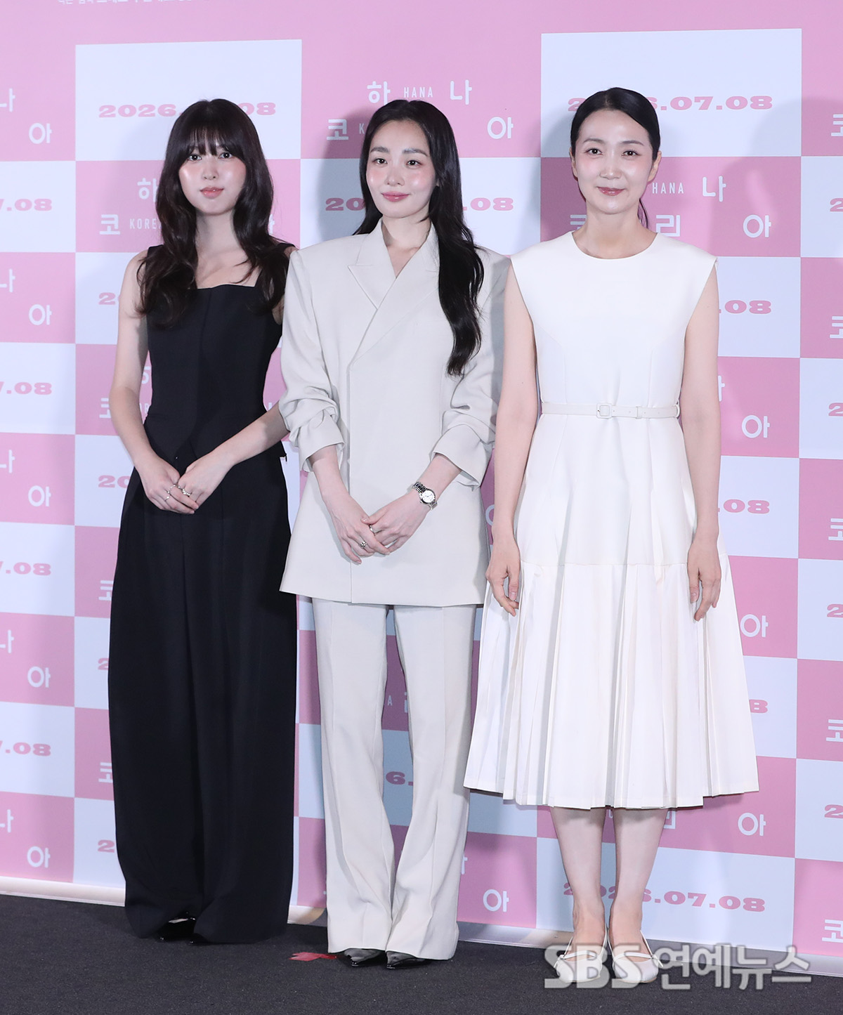 Ahn Seo-hyun, Kim Min-ha, and Kim Joo-ryeong (Photo=Getty Images Korea)