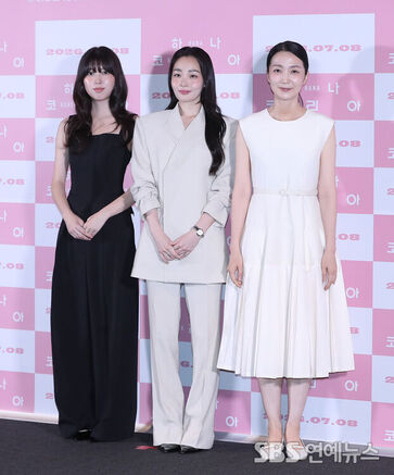 Ahn Seo-hyun, Kim Min-ha, and Kim Joo-ryeong (Photo=Getty Images Korea)