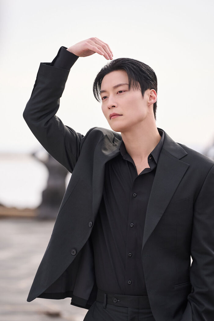 Heo Nam-jun Lights Up the Set: The Director and Writer of My Royal Nemesis Praise His Breakout Performance