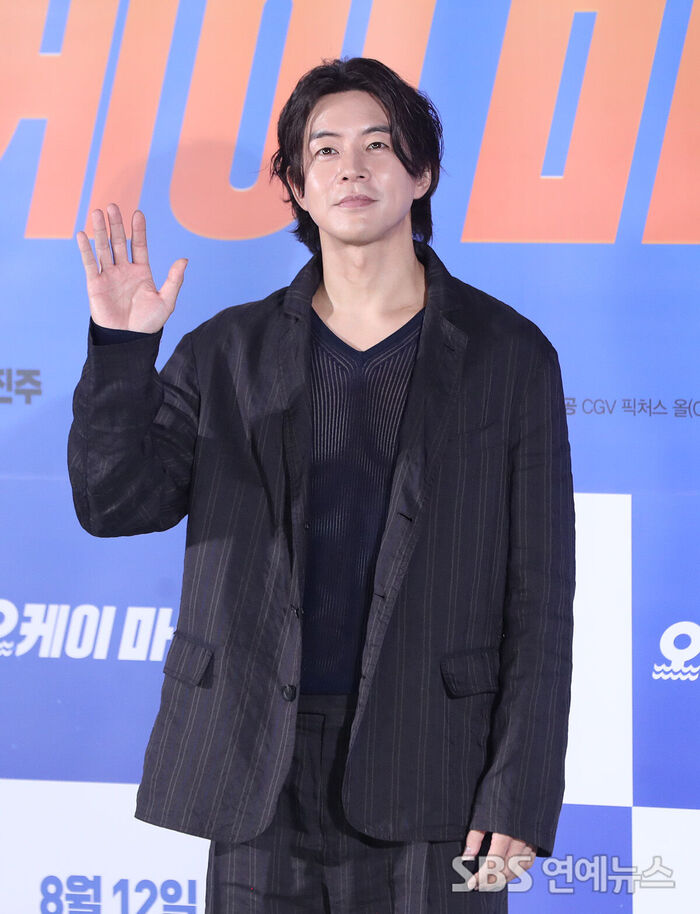 Lee Sangyun, 'A Gentleman's Wave'