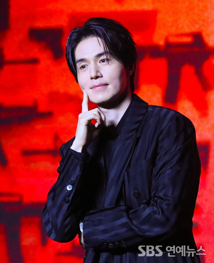 Lee Dong-wook Returns as the 'Adorable Killer' in 'A Shop for Killers' Season 2