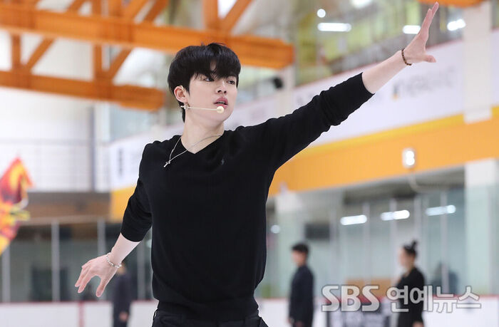 Cha Junhwan Brings 'Solo Leveling' to Life on the Ice
