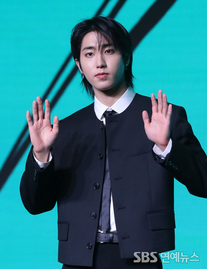 Stray Kids' HAN Lights Up Press Conference for 'THIS & THAT'