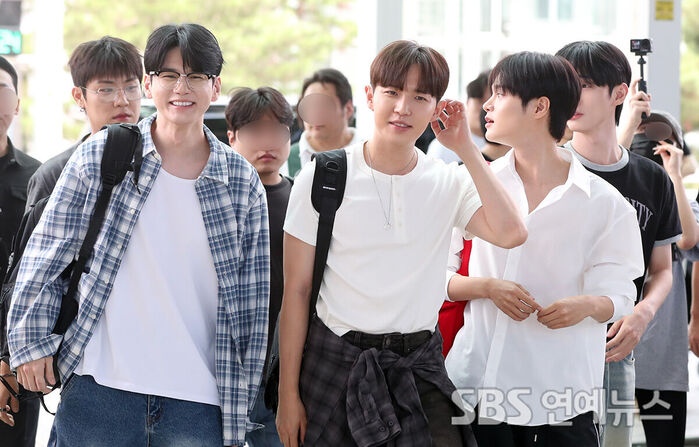 Wanna One's ONG SEONG WU and KIM JAE HWAN (Photo = Getty Images Korea)